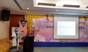 Speaker: Adeline Sim Hui Tze, Pegawai Farmasi Hospital Sarikei